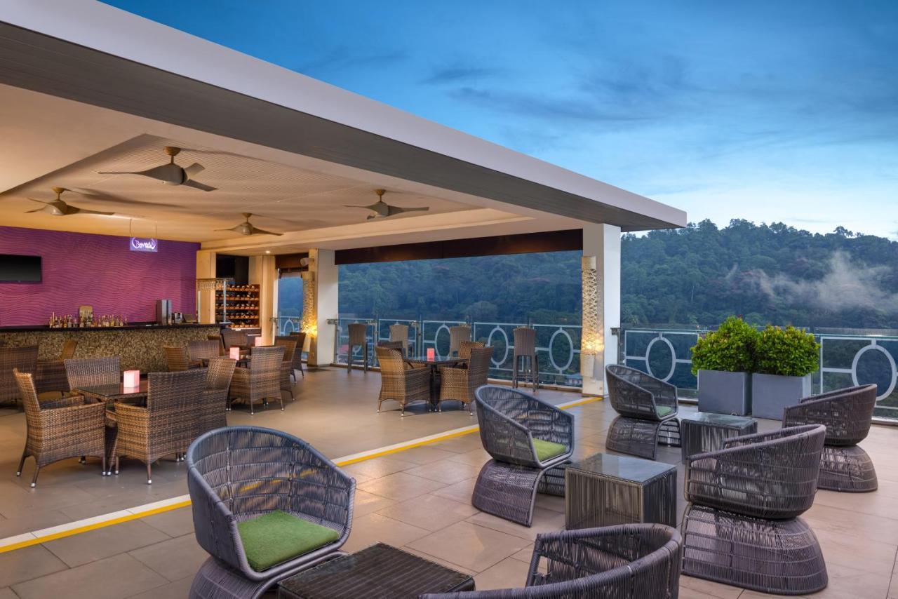 HOTEL OZO KANDY | ⋆⋆⋆⋆ | SRI LANKA | SEASON DEALS FROM $73